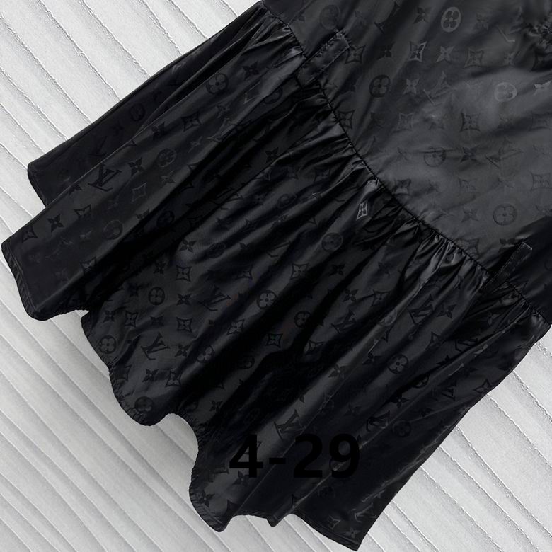 Louis Vuitton Women’s Dress – Signature Fit Designer Dress (47)