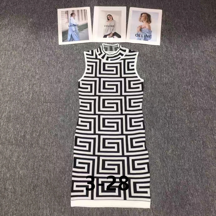Balmain-Inspired Structured Dress – LuxeFit Edition (180)