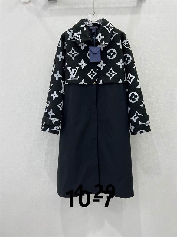 Louis Vuitton Women’s Jacket– Monogram Classic (71)