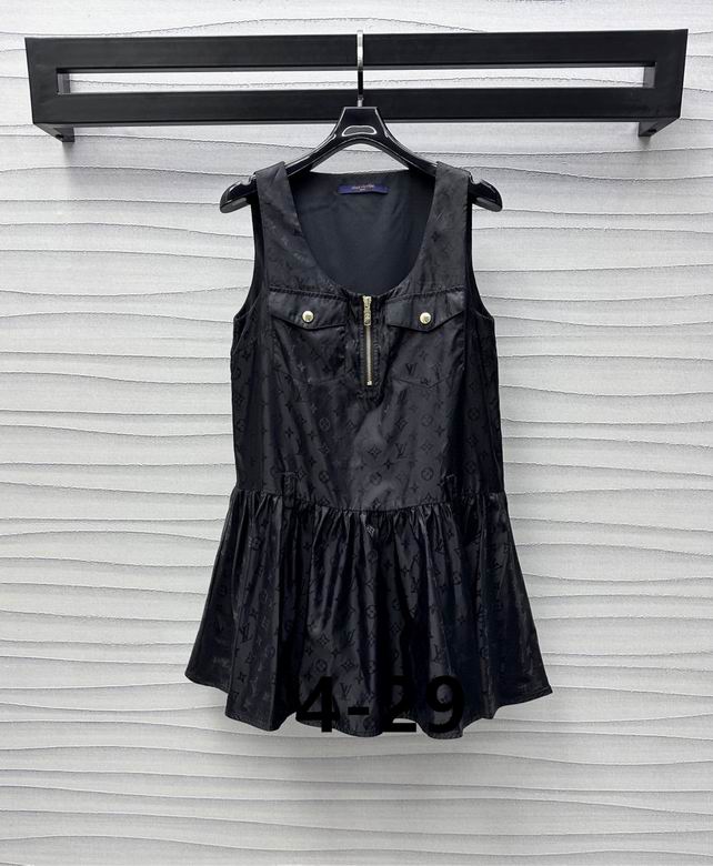 Louis Vuitton Women’s Dress – Signature Fit Designer Dress (47)